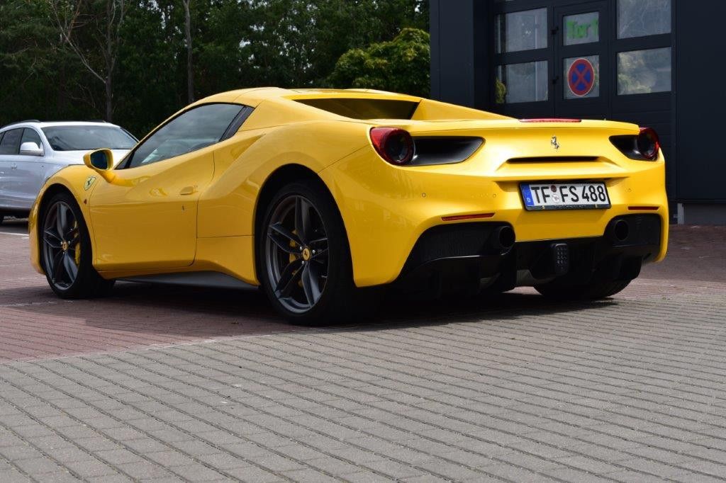 Fahrzeugabbildung Ferrari 488 Spider*Lift*NAV*Racing*RFK*MWST