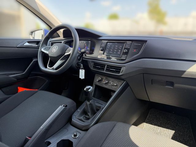 Polo VI Basis 1.0 DAB PDCv+h Bluetooth
