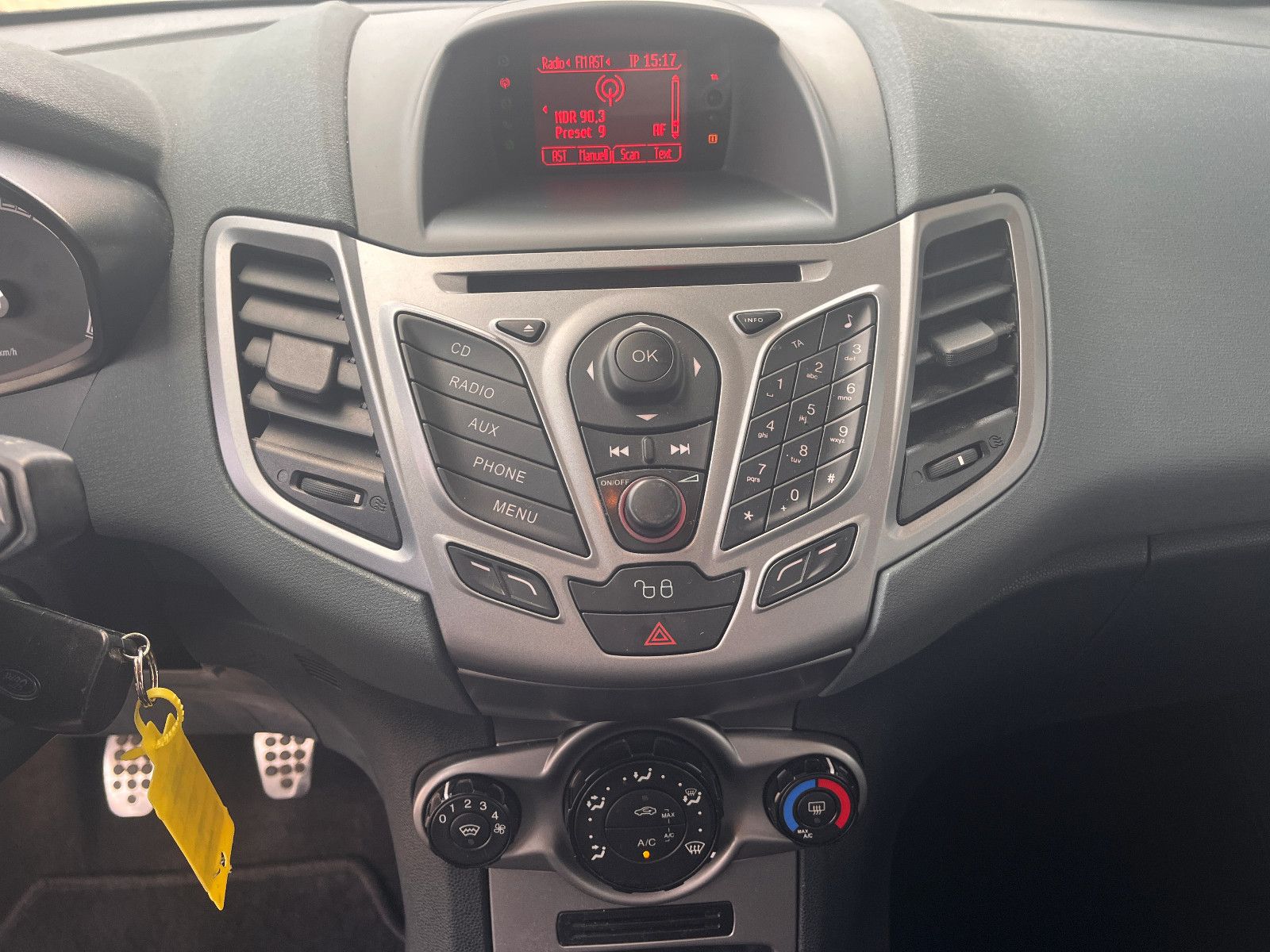 Fahrzeugabbildung Ford Fiesta Viva 1.3