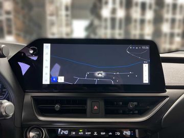 Lexus UX - 12