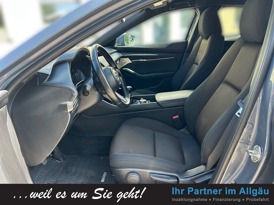 Fahrzeugabbildung Mazda 3 SKY-X 186 SELECTION AHK DES/PRE-P GARANTIE6/28