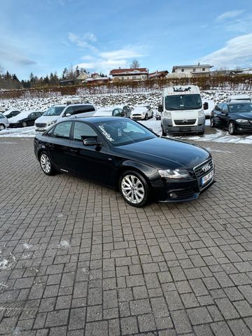 Audi A4 B8 2.0 TDI Quattro S-line