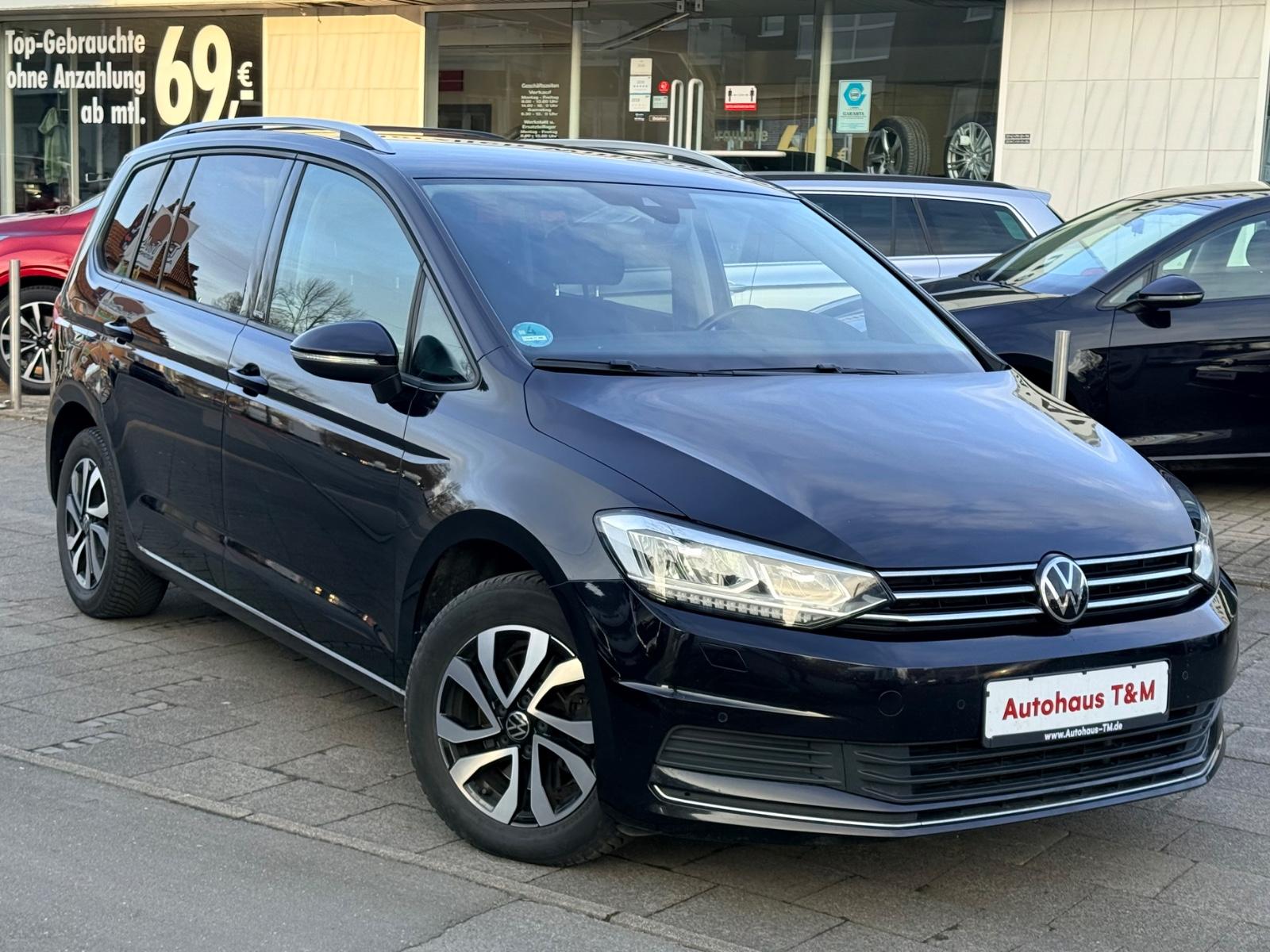 Volkswagen Touran Active 7-Sitzer Automatic PDC SHZ MFL LED