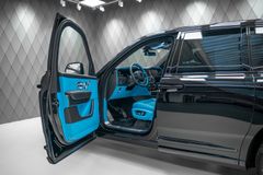 Cullinan BLACKBADGE 2026 BLACK/TIFFANY VIP STARS