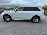 Volvo XC90 D4 Momentum 7-Seats,Headup,360,PilotAssist - Volvo XC90 Diesel Geländewagen 7-Sitzer