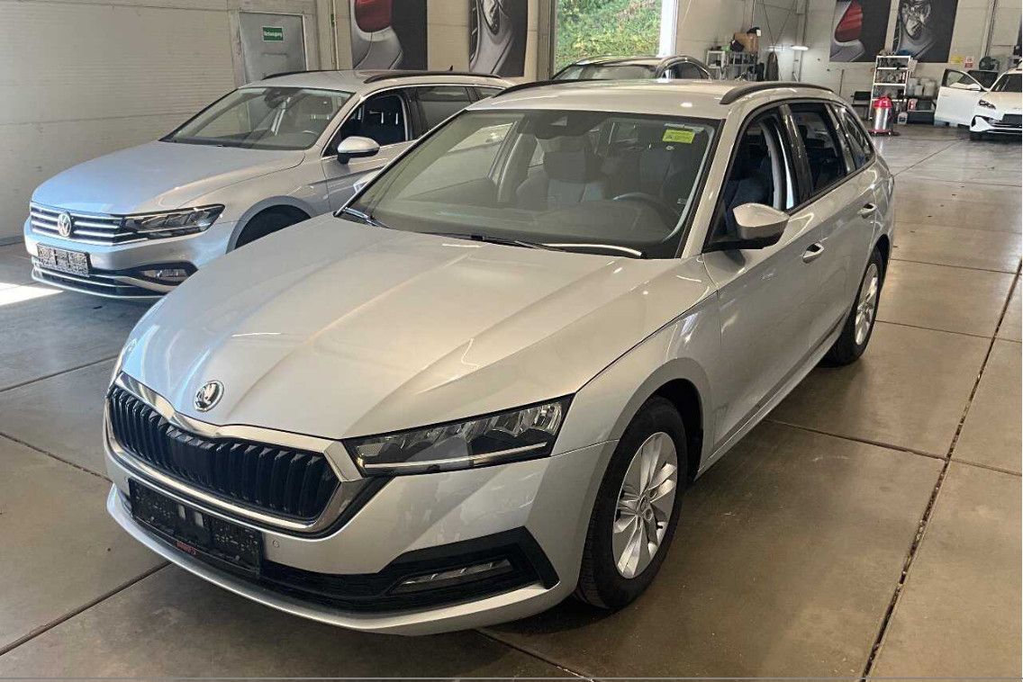 Skoda Octavia Co 2.0d AT7 Ambit LED/ACC/NAVI/VIRTU/AHK