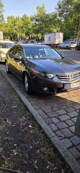 Honda 2.4 Executive. Motor läuft perfekt,Automatik - gebrauchte Honda Accord aus dem Jahr 2009