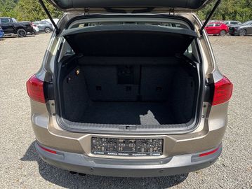 Volkswagen Tiguan - 8