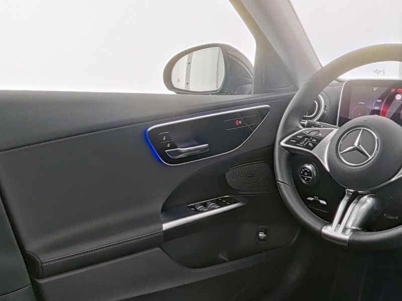 Fahrzeugabbildung Mercedes-Benz C 200 T Avantg. AHK Distronic+ 360° LED Ambie.