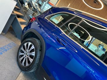 Mercedes-Benz GLB 200 *NAVI*ACC*LED*SPURASSIST*AHK*