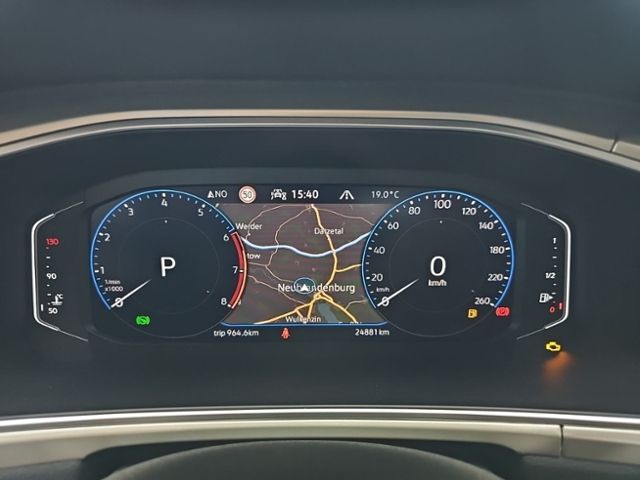 Fahrzeugabbildung Volkswagen T-Roc 1.5 TSI DSG Move AHK NAVI RFK SHZ