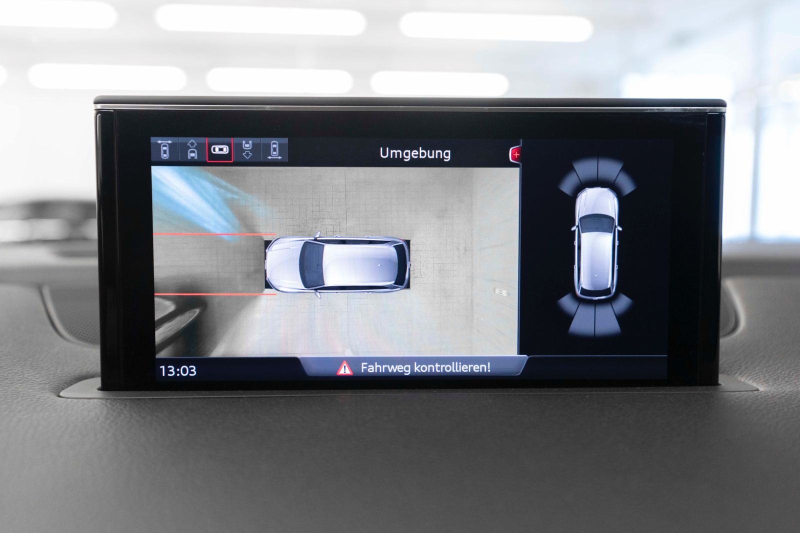 Fahrzeugabbildung Audi Q7 3.0 TFSI Quattro LED 360° AHK NAV 7SITZER