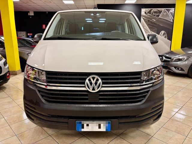 Volkswagen VOLKSWAGEN T6.1 Transporter 2.0 TDI 110CV 9 POST imagem 2