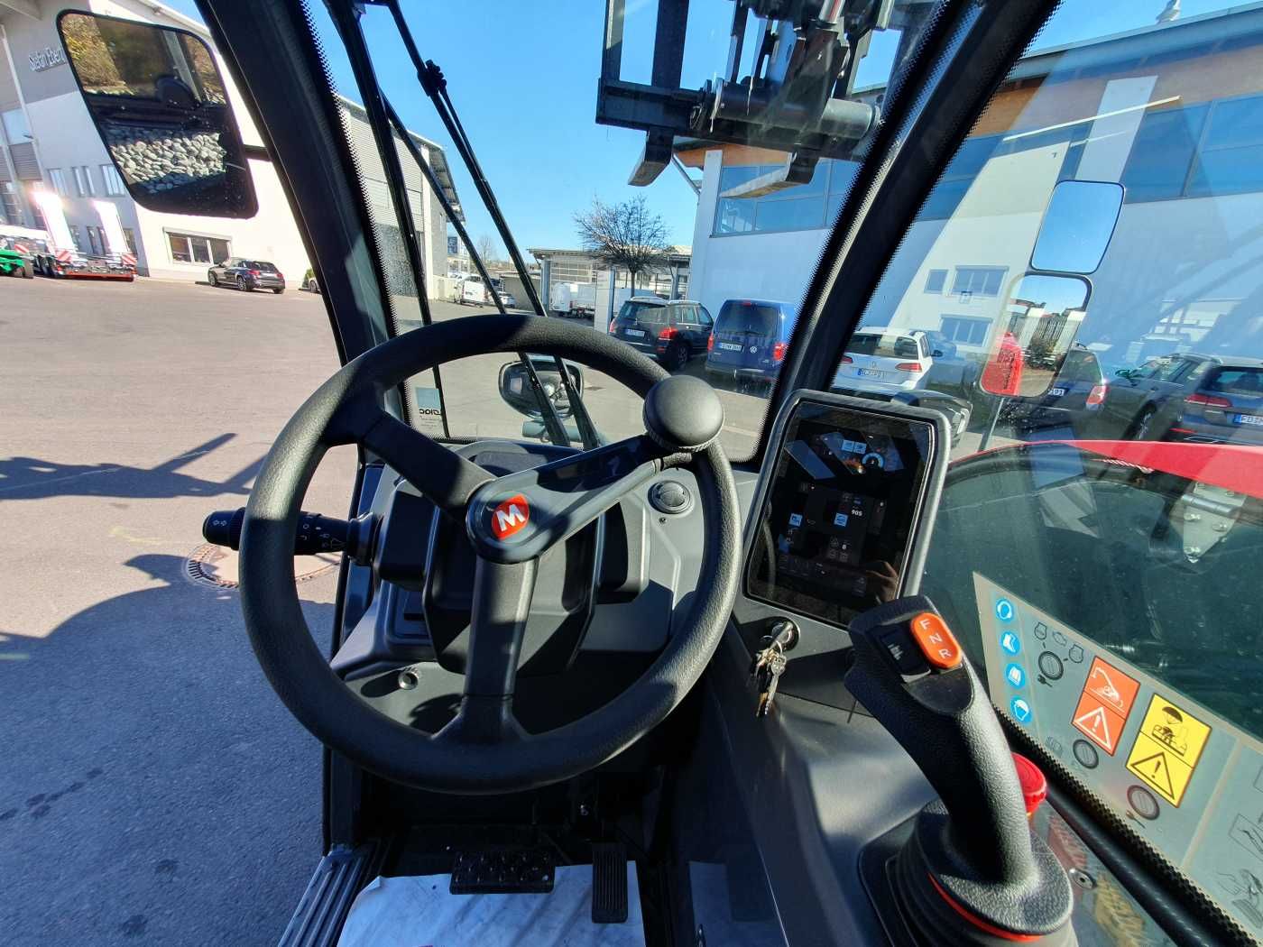 Fahrzeugabbildung Andere Magni TH 3.6-D5/D / 3to - 5,8m / 75PS