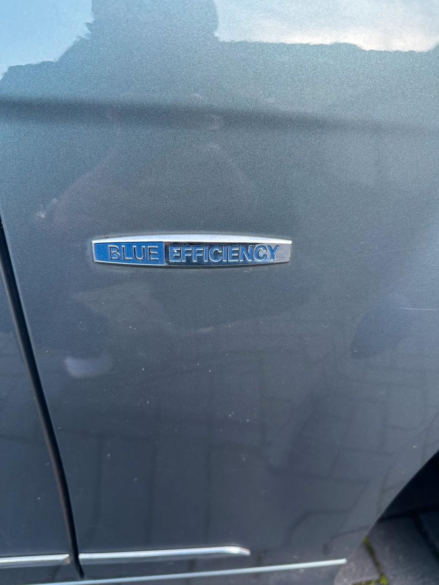 Mercedes-Benz C180 2011 — photo 13