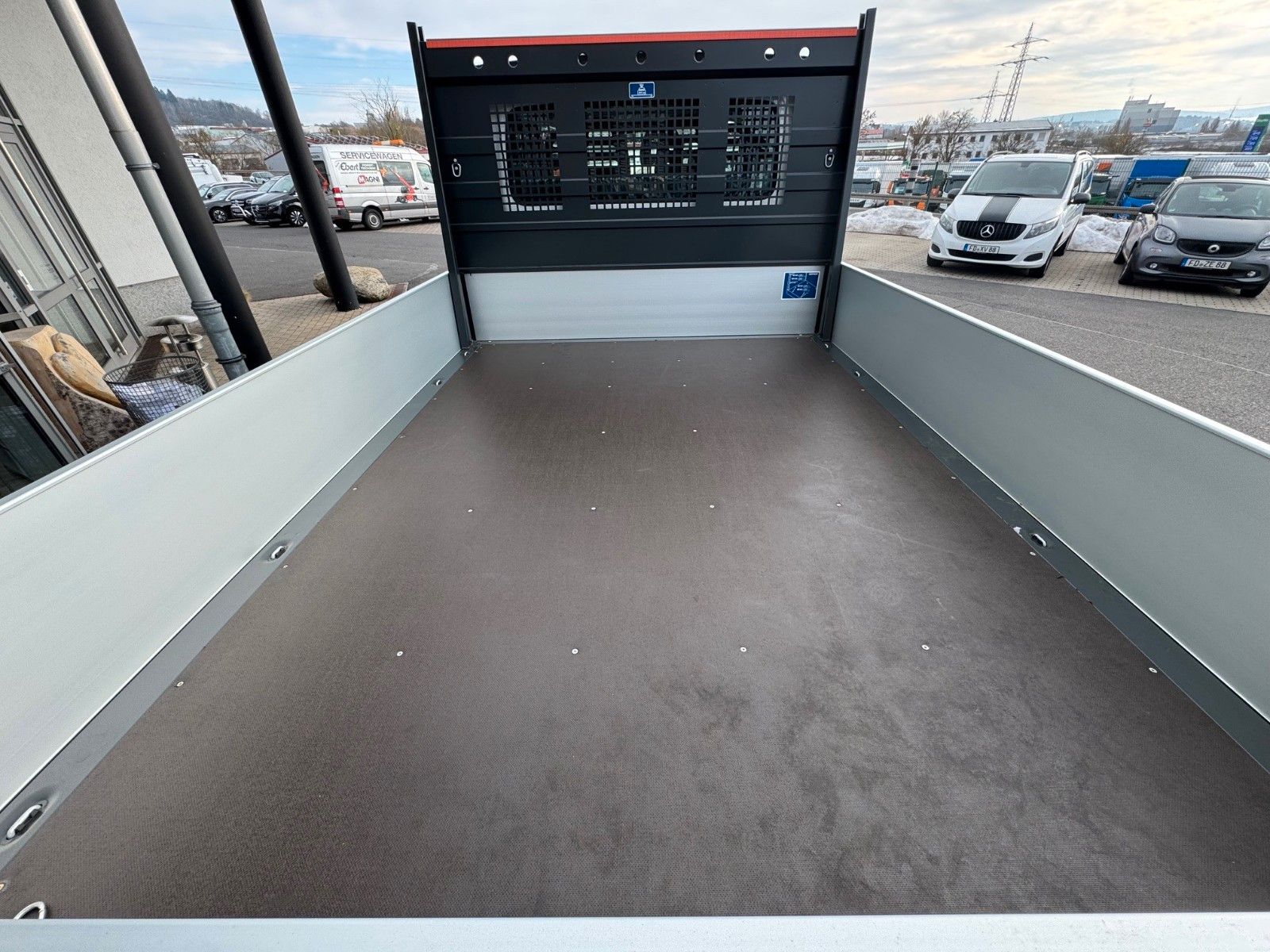 Fahrzeugabbildung Iveco Daily 35S14 *R.3450mm*AHK*PDC*