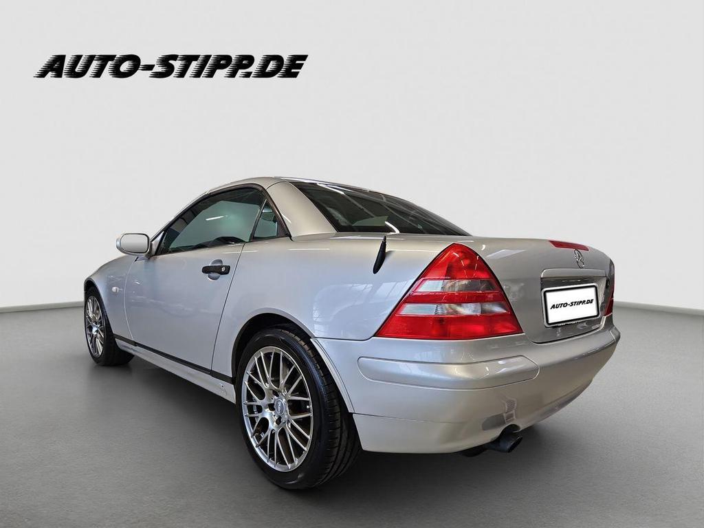 Mercedes-Benz SLK 230