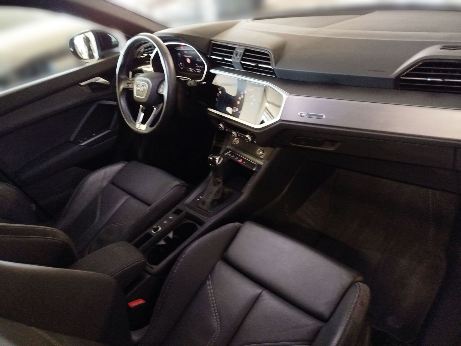Audi Q3 - Bild 12
