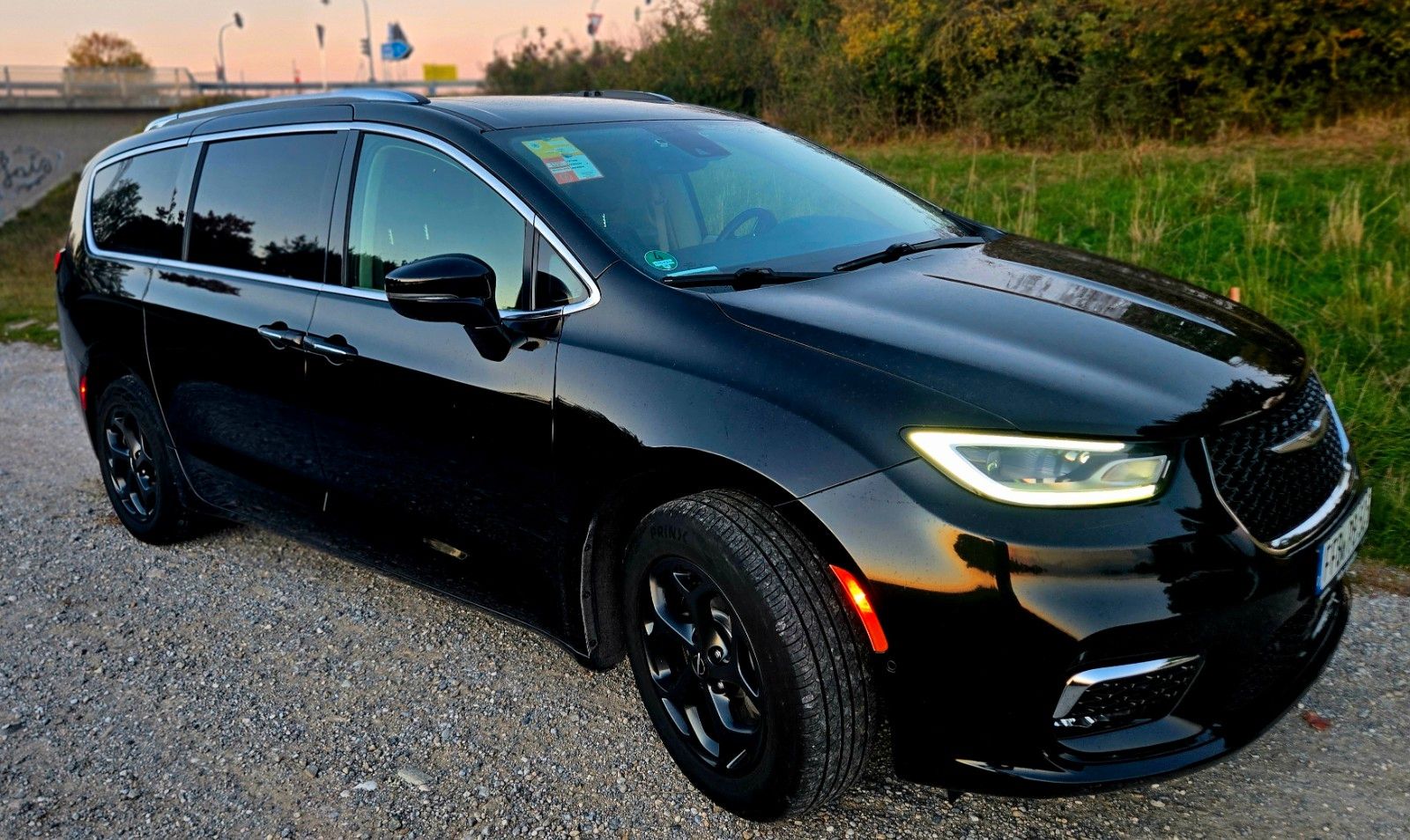 Chrysler Pacifica Limited AWD