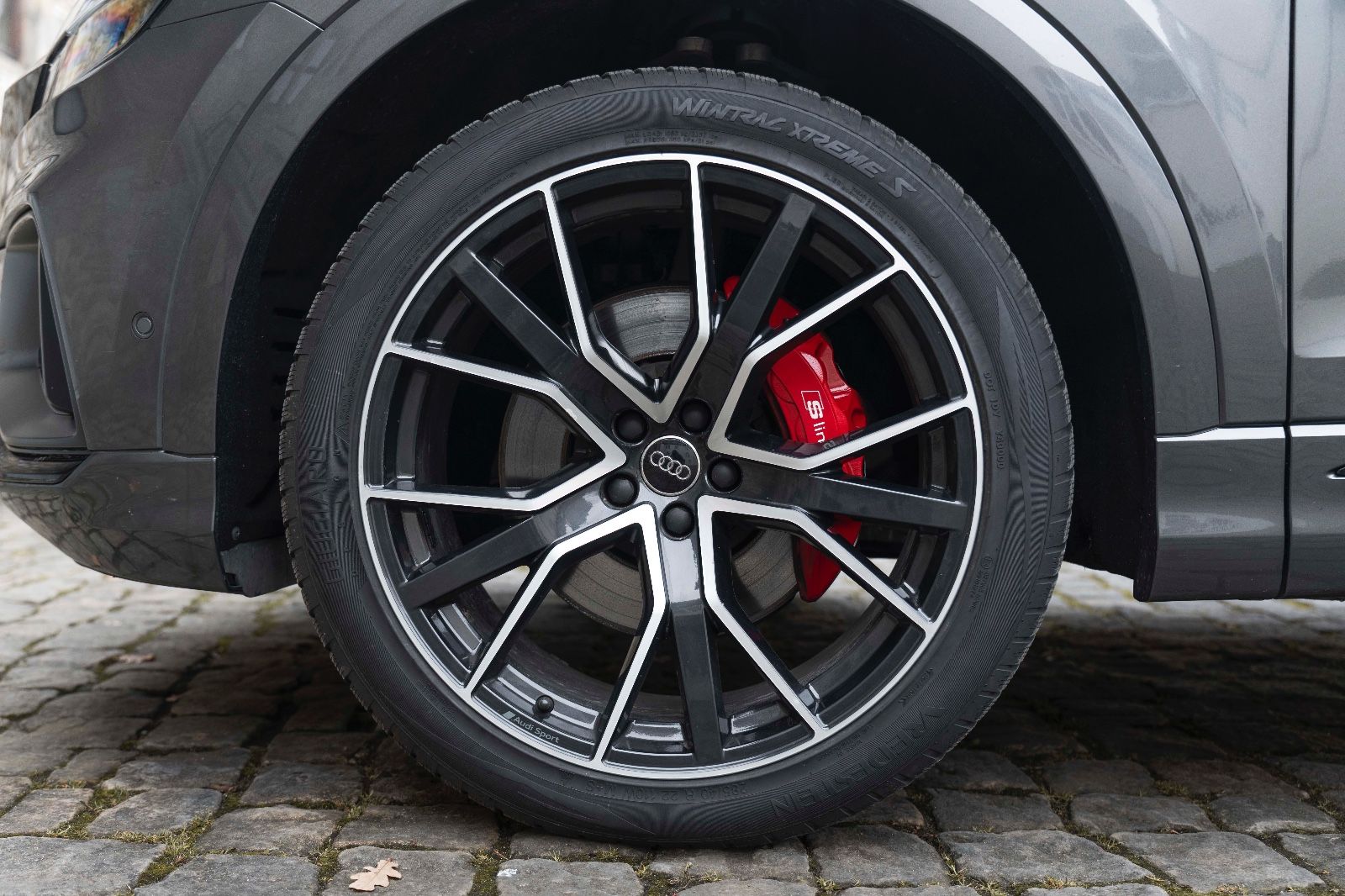 Fahrzeugabbildung Audi Q8 50 TDI quattro S-LINE TOTW DSP MATRIX PDC