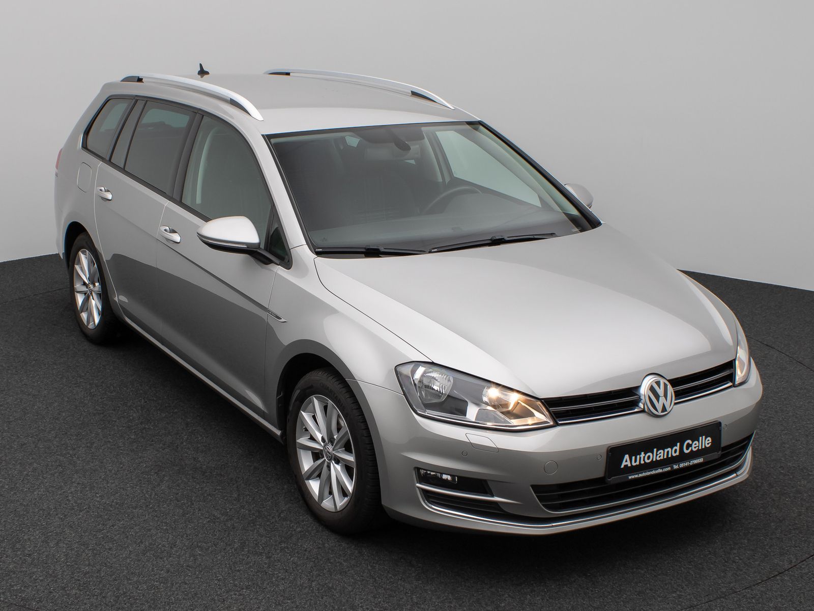 Fahrzeugabbildung Volkswagen Golf VII Variant Lounge BMT Sitzhzg Navi AHK