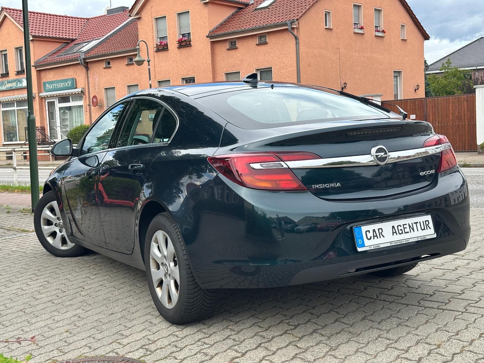 Opel Insignia XENON + KLIMAAUTO + BEH-LENKRAD + PDC