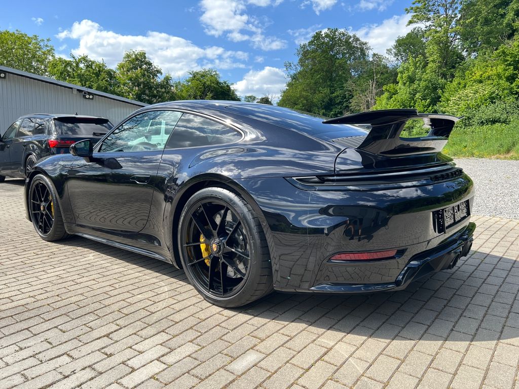 Porsche 992 COUPE 4 GTS *CERAMIK*BURMESTER*AEROKIT*