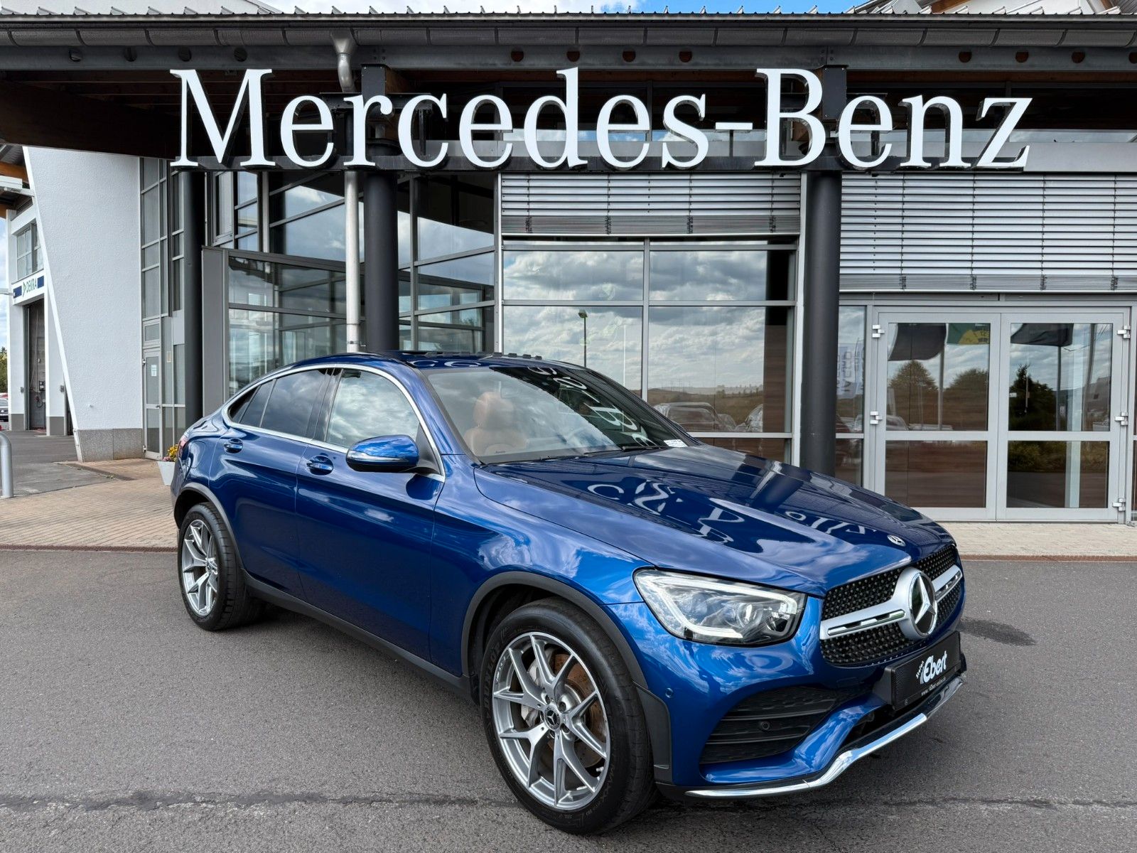Fahrzeugabbildung Mercedes-Benz GLC 400d Coupe 4M Standh+Distr+AHK+Memory+ESD