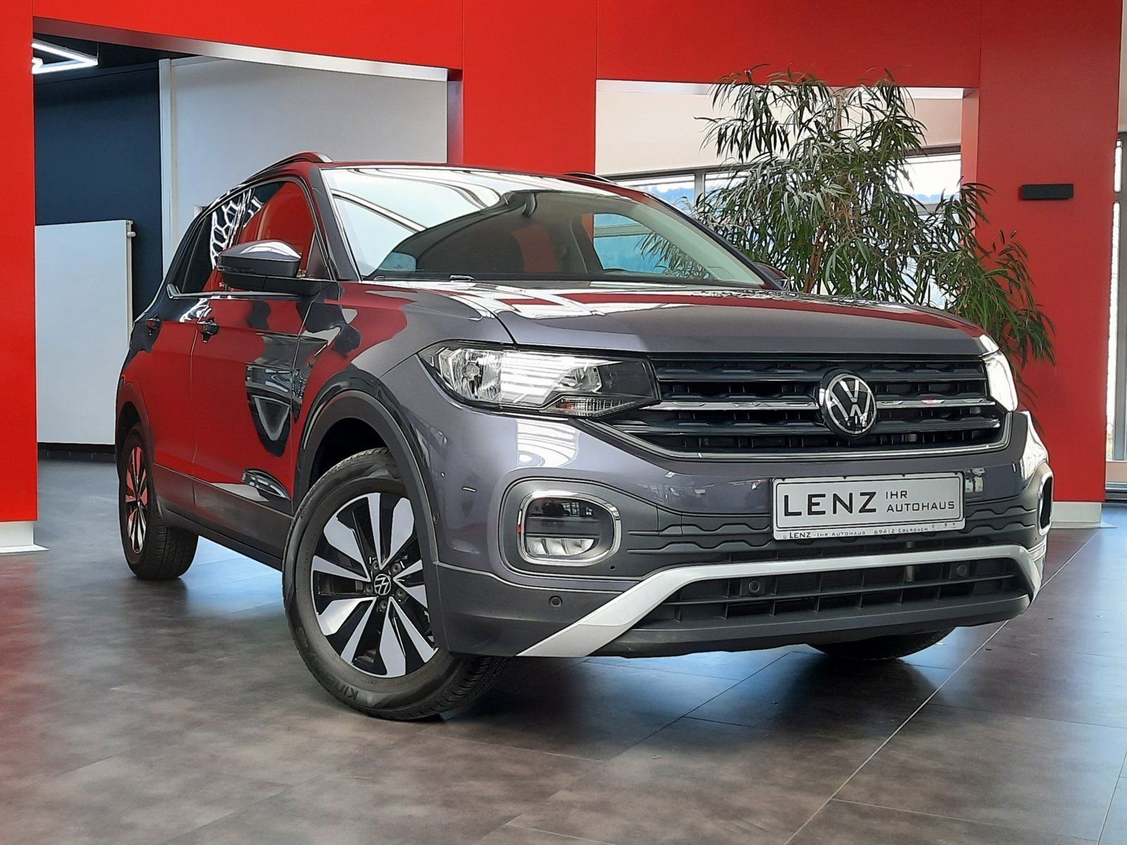 Fahrzeugabbildung Volkswagen T-Cross Move TSI *Navi*Sitzhzg*Einparkh*App-Con*