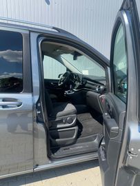 Mercedes V 250 - 12