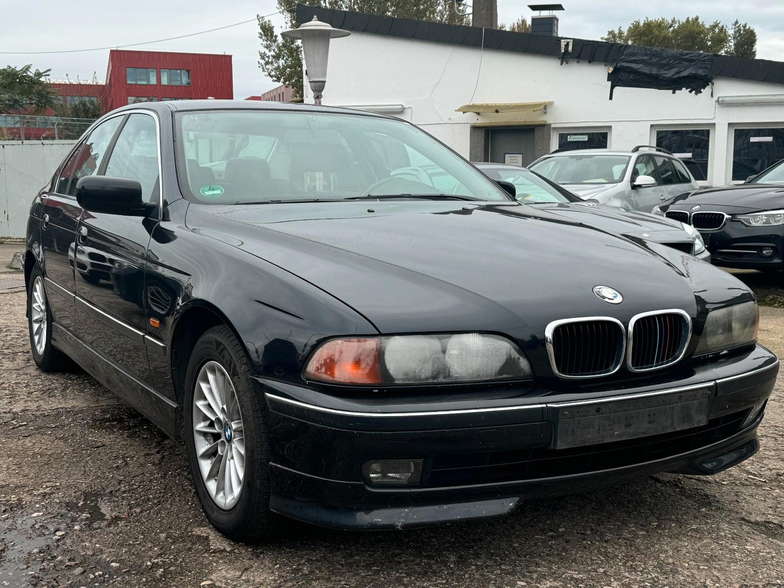BMW 523i SERVO LEDERLENKRAD ALUFELGEN KLIMA M