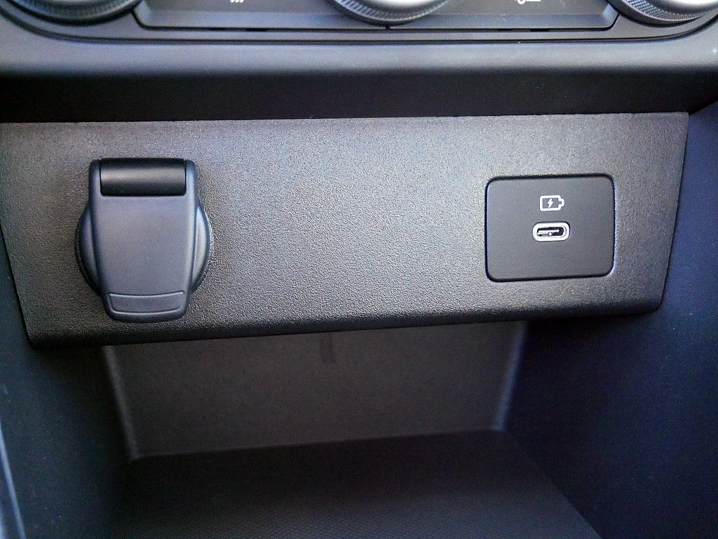 Fahrzeugabbildung Dacia Sandero Stepway Expression TCe 90