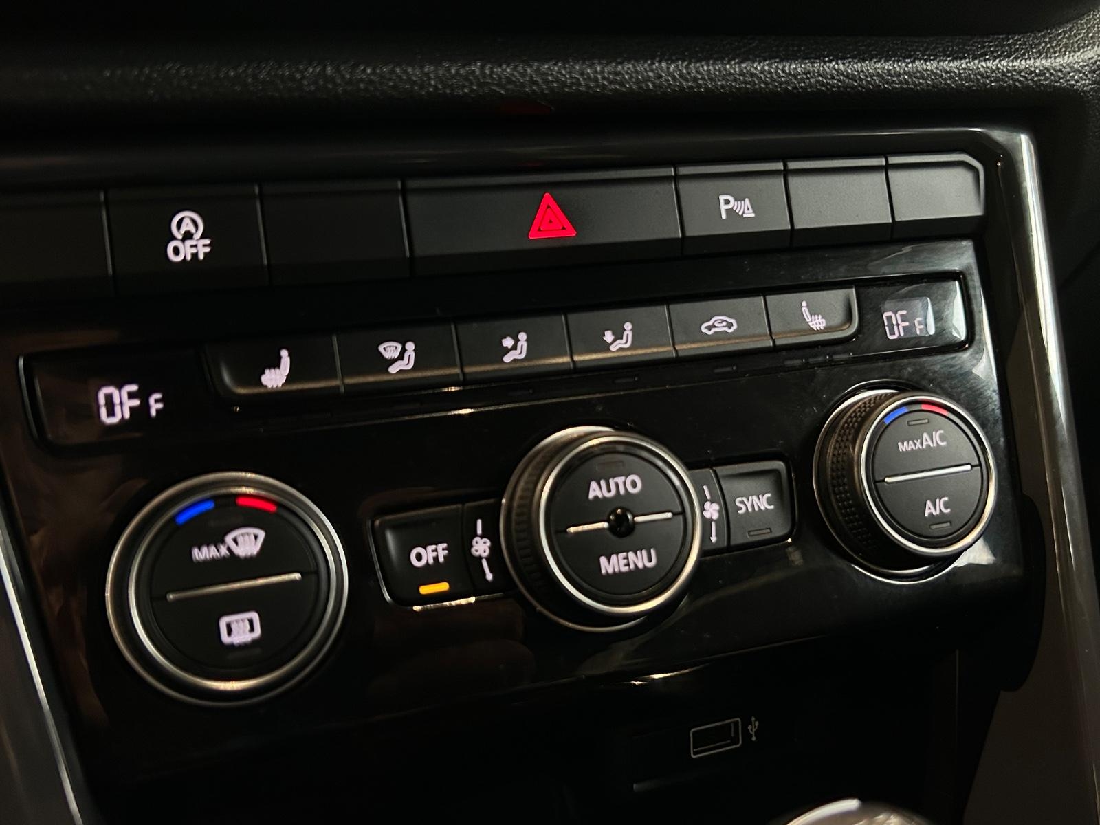 Volkswagen T-Roc Sport 4Motion*LED*VIRTUAL*ASSIST*NAVI*AMBI