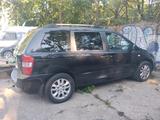 Kia Carnival 2.9 CRDi mit Automatikgetriebe. - gebrauchte Kia Carnival aus dem Jahr 2009