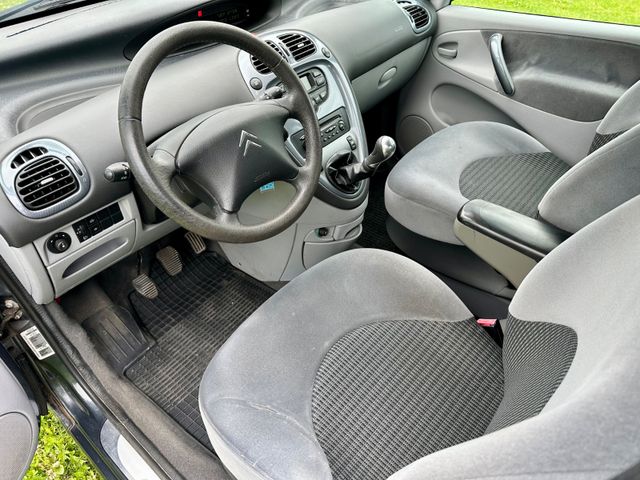 Citroën Xsara Picasso 1.8 16V Confort — Bild 9