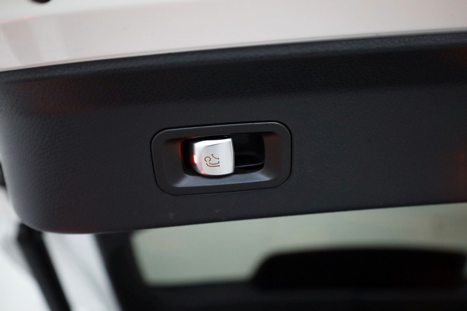 Fahrzeugabbildung Mercedes-Benz GLC 300e 4M Coupe AMG Leder,Navi,LED,Park Paket