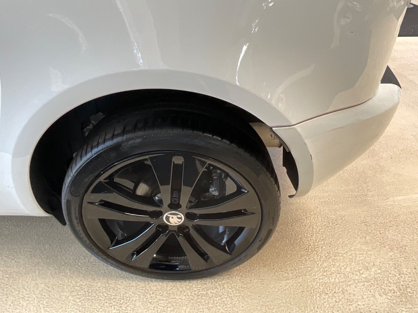 Fahrzeugabbildung SKODA Roomster Noire