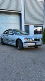 BMW 318i 2002 - BMW 2002: Limousine