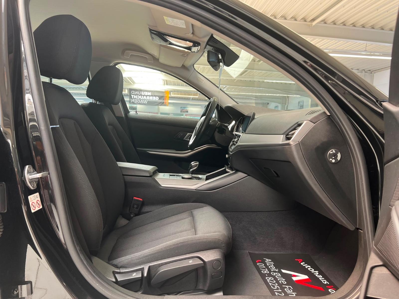 BMW 330 i Advantage Automatik /NAVI/SHZ/MULTI/TOP
