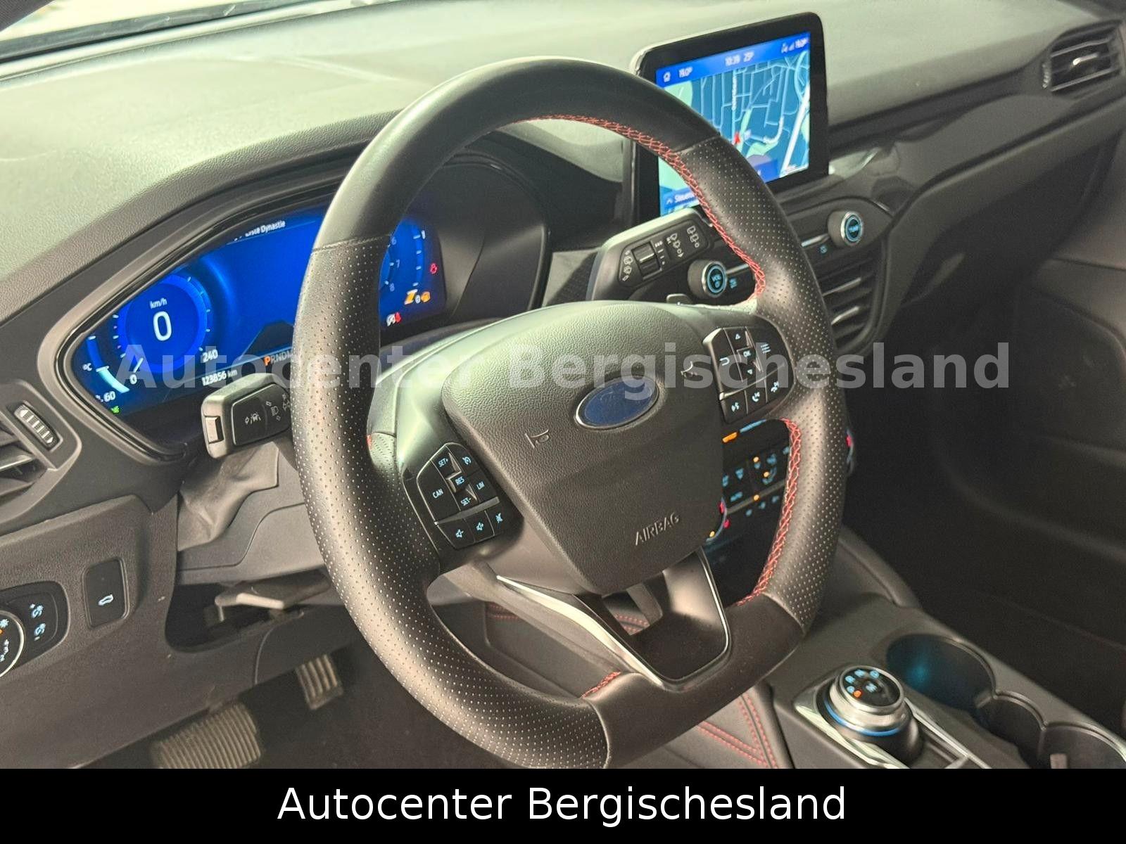 Ford Focus Turnier ST-Line X, миниатюра 19