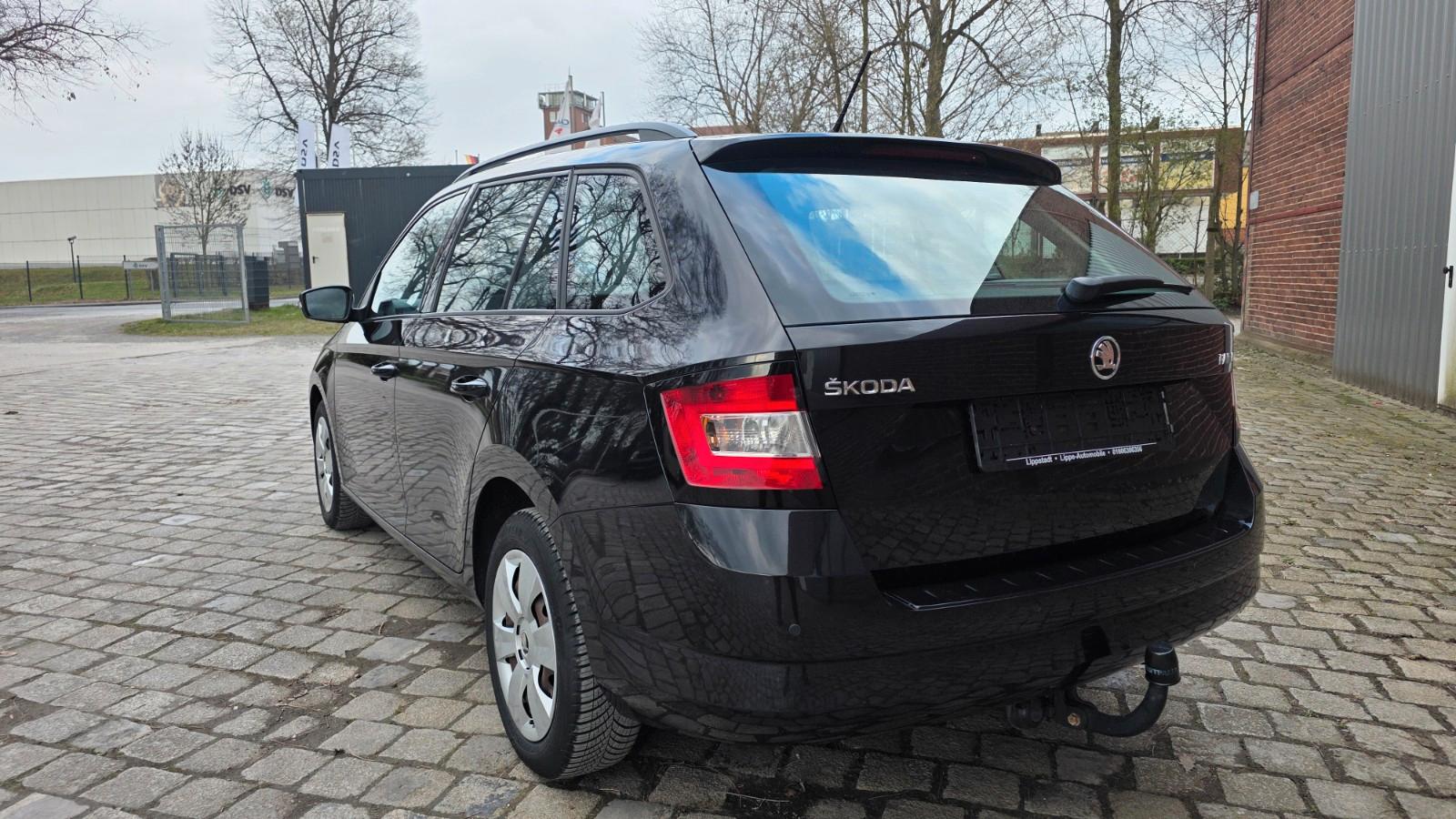 Skoda Fabia Combi Ambition 1.2 TSI AHK SHZ 1Hand.Temp.