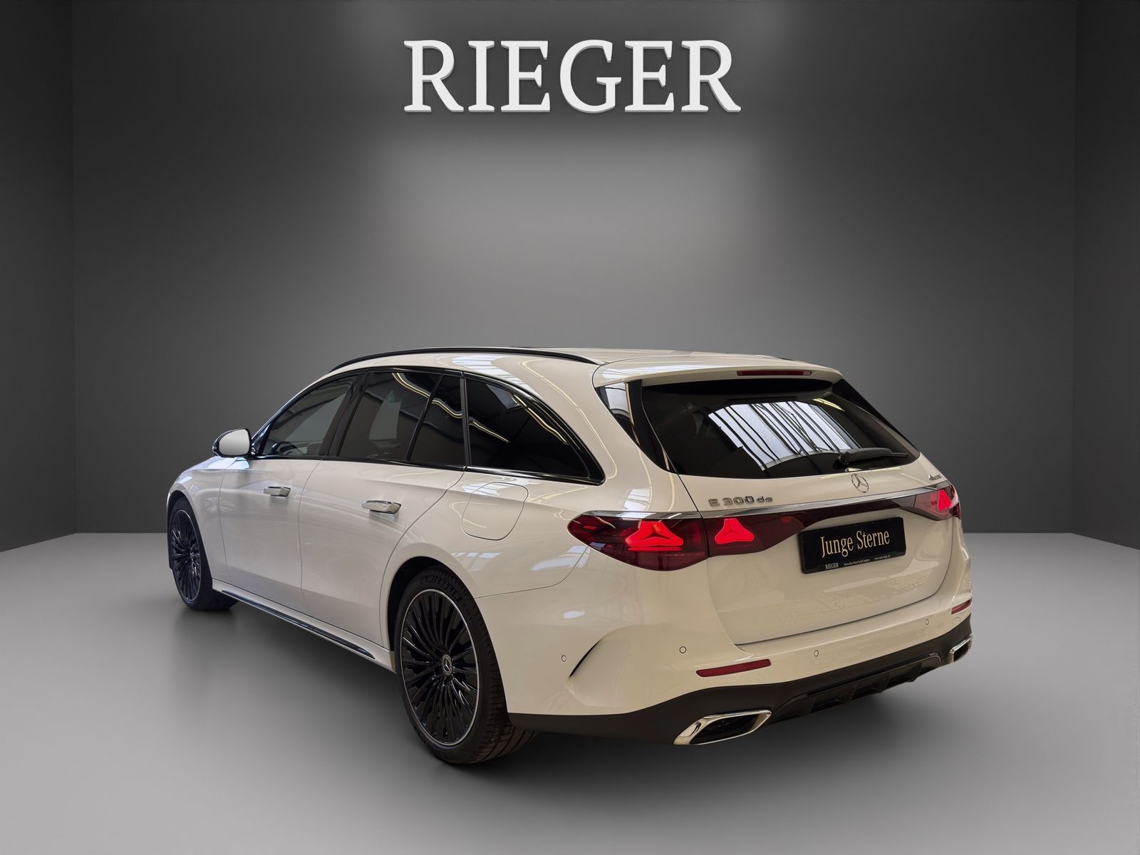 Mercedes-Benz E 300 T de 4M AMG*Superscreen*AHK*Burmester*20"* foto 9