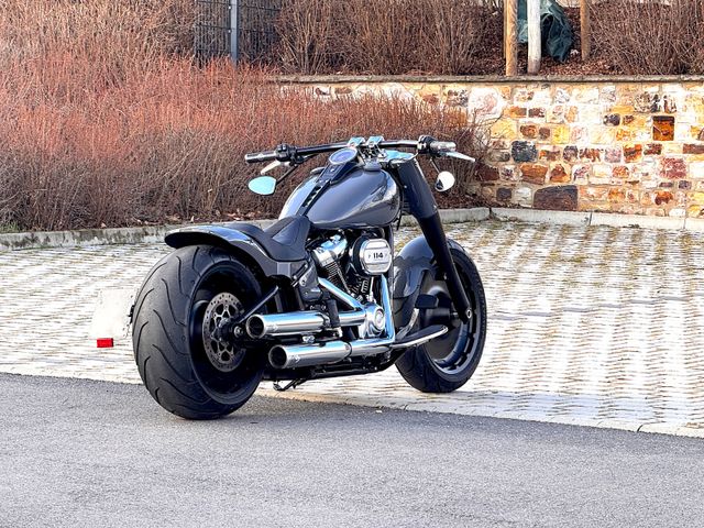 Harley-Davidson FAT BOY FLFBS 114 CUSTOM -  KESSTECH - 1.HAND