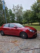 Alfa Romeo Giulietta 1.4 TB 16V MultiAir TCT Voll+ Extras - Alfa Romeo: Rot