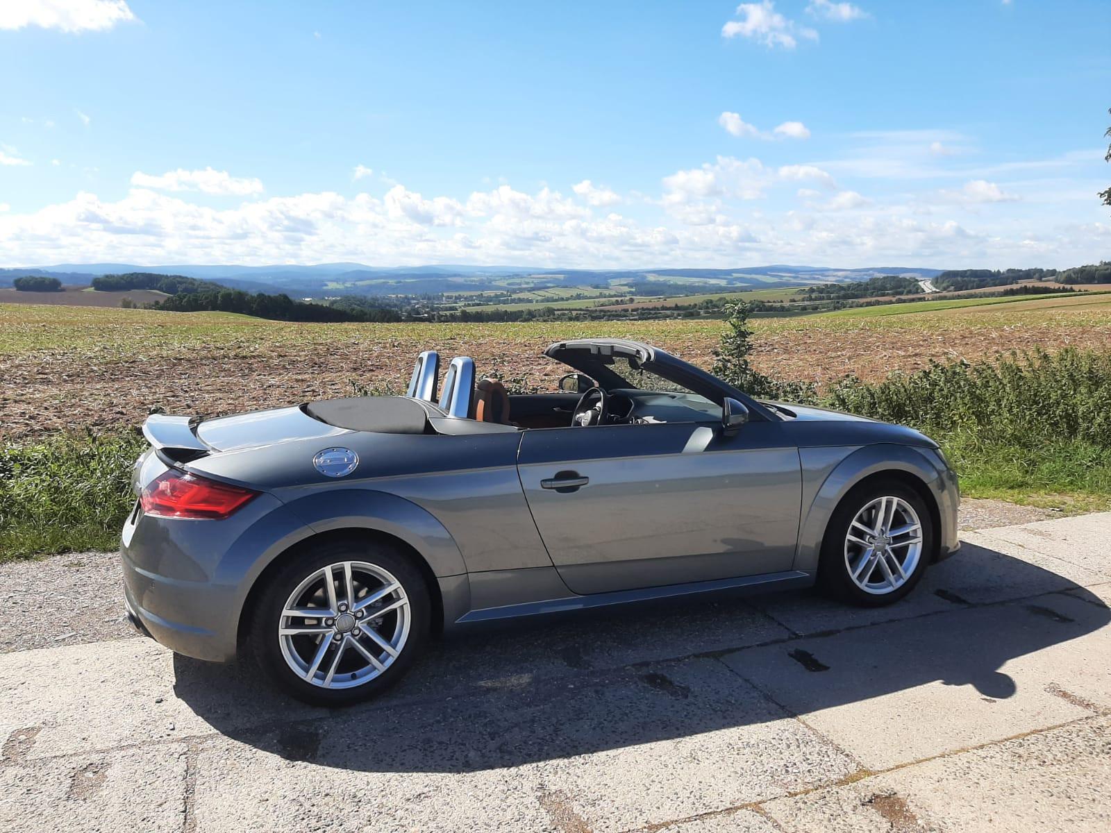 Audi TT Roadster 2.0 TDI quattro