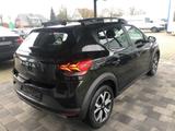 Dacia Sandero Stepway TCe 110 Expression + - Dacia Sandero: Stepway Expression