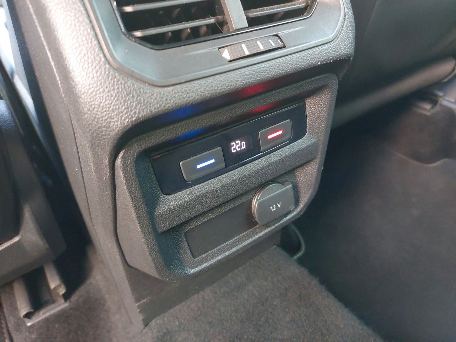 Volkswagen Tiguan Highline BMT/Start-Stopp 4Motion – Bild 26