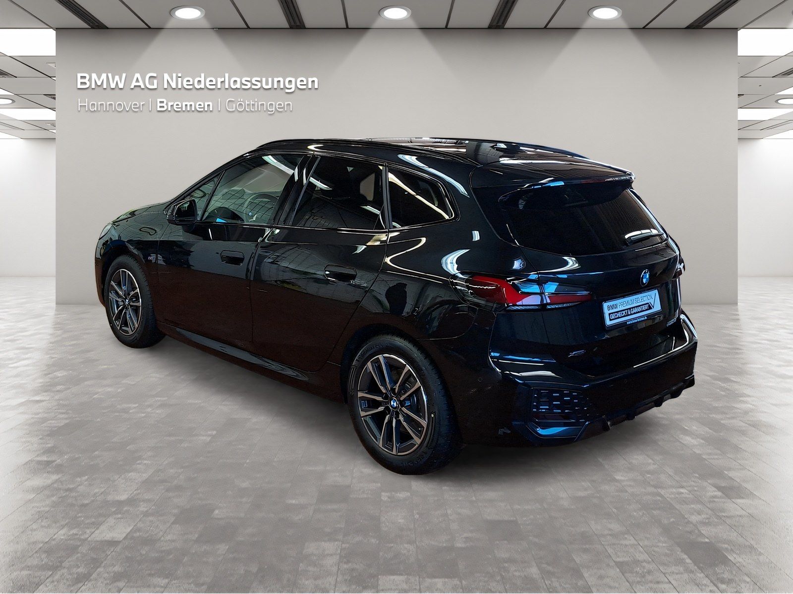 BMW 223 Active Tourer - Bild 2