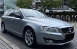 Volvo V70 Kombi 2.0 Diesel Automatik*Leder*PDC*Navi* - Volvo V70 mit Diesel-Antrieb: Kombi, Automatik