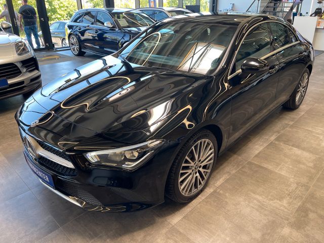 Mercedes-Benz CLA 180 *NAVI*LANE-ASSIST*KAMERA*NAVI*PDC*SZHZ*